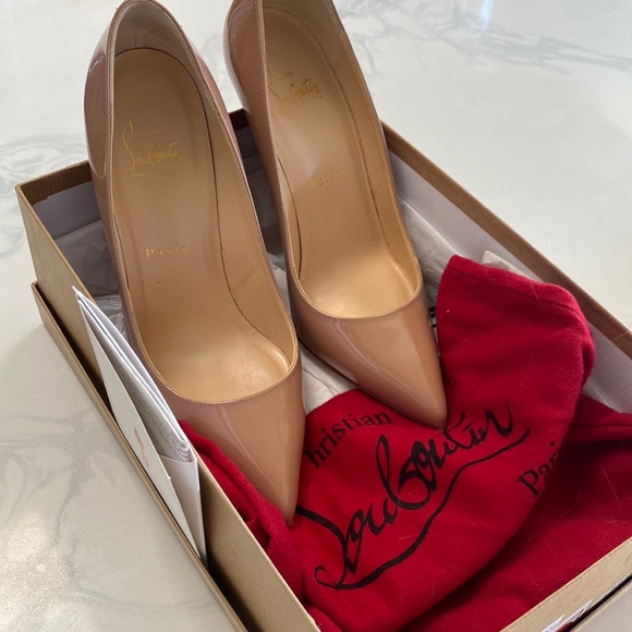 Christian Louboutin - Picture 2 of 3
